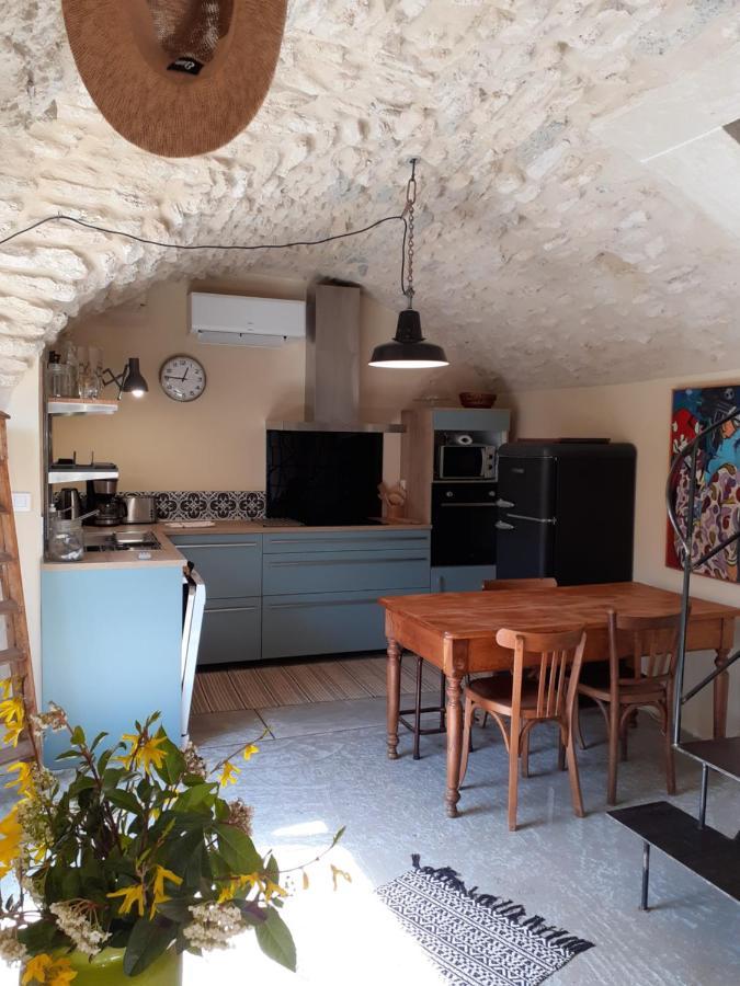 Les Gres Logis De Charme Villa Grignan Exterior photo